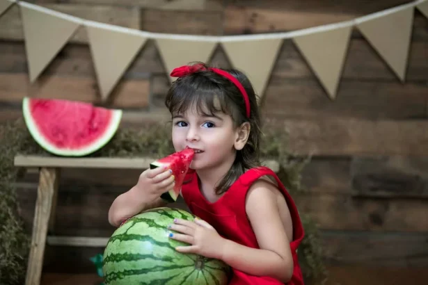 Sesión de fotos cumpleaños niños con tarta en valencia