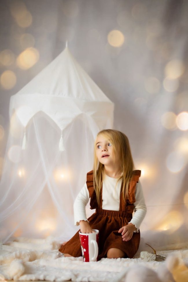 Sesión de fotos de navidad infantil en Valencia 2023
