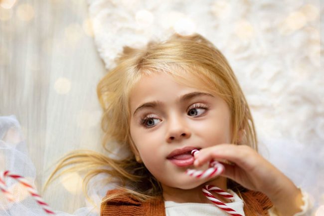 Sesión de fotos de navidad infantil en Valencia 2023