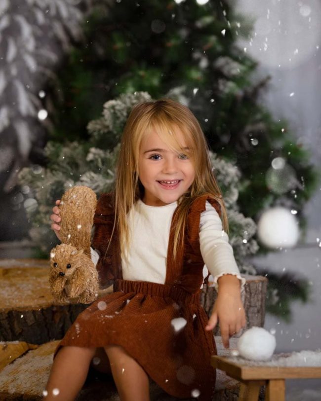 Sesión de fotos de navidad infantil en Valencia 2023