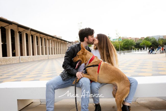 Sesión de fotos de preboda en Parque central de Valencia