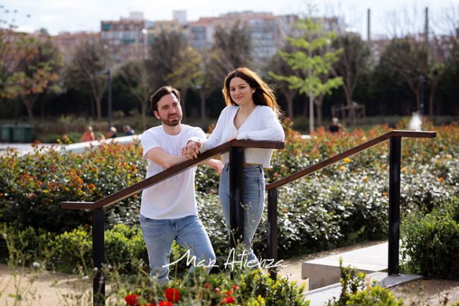 Sesión de fotos de preboda en Parque central de Valencia