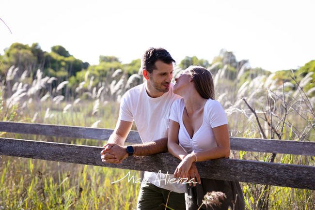 Sesión de fotos de preboda en mirador de aves en Valencia