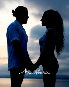 Sesión de fotos de preboda en mirador de aves en Valencia