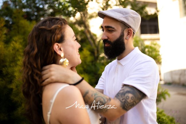 Sesión de fotos de preboda parque central de Valencia