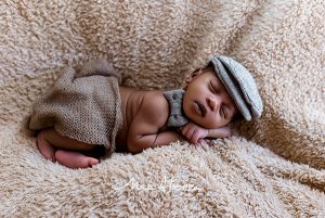 Sesión de fotos de bebé recién nacido en Valencia capital